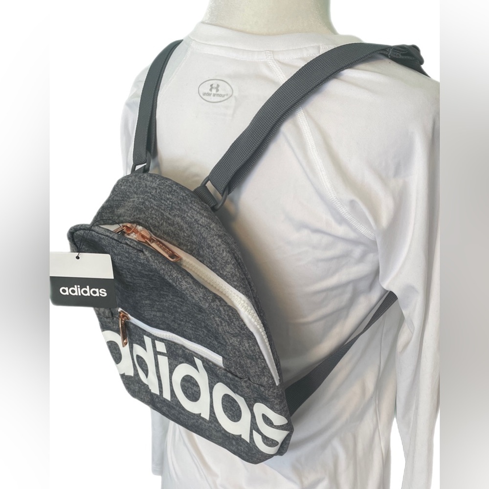 NWT Adidas Linear Mini Backpack grey/white - Picture 2 of 10